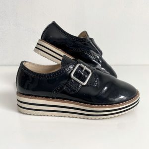 Darling girls shoe